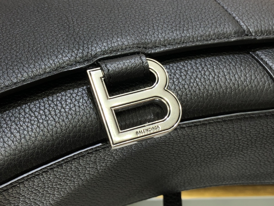 B*alenciaga Bag Top Quality