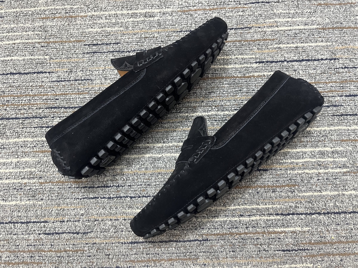 Men L*ouis V*uitton Top Sneakers