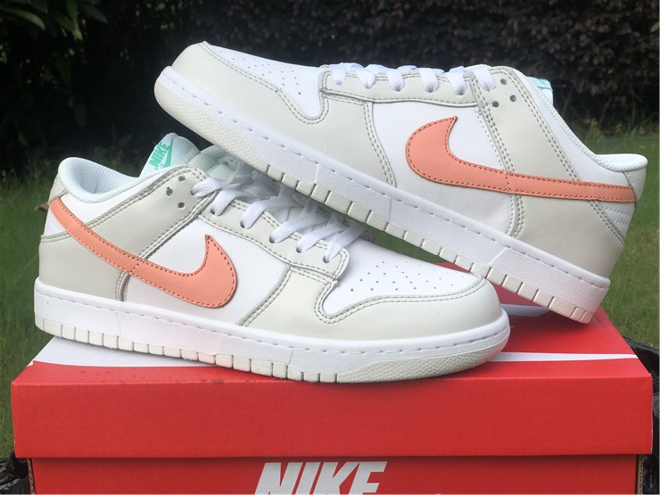 from Nike Dunk Low GS“ Tropical Twist” CW1590-101