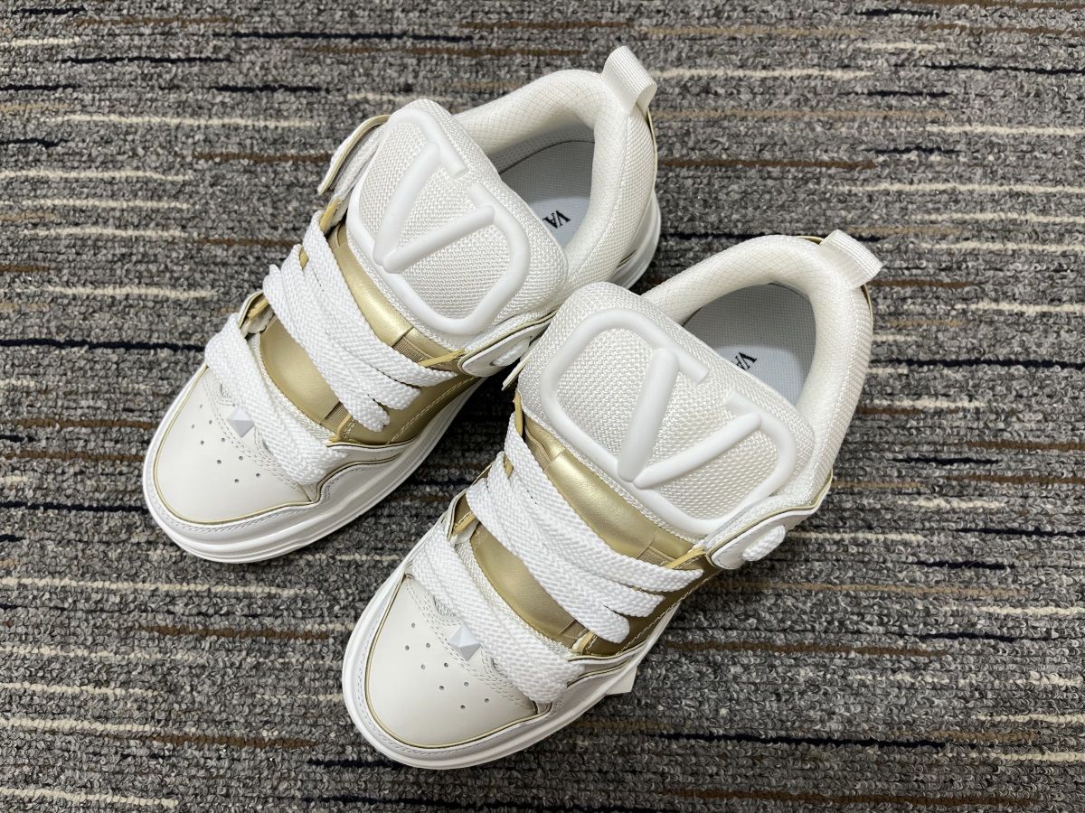 Men Women 𝑉*𝐴𝐿𝐸𝑁𝑇𝐼𝑁𝑂 Top Sneakers