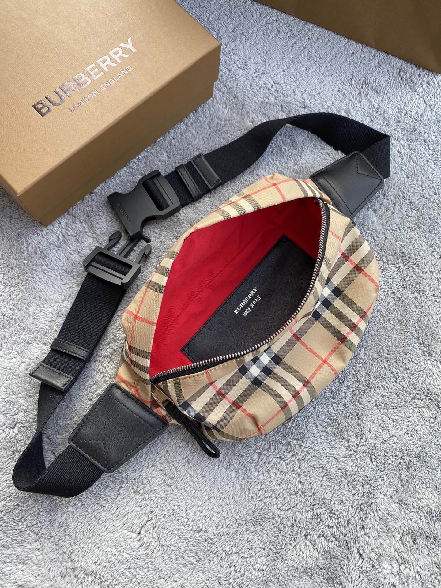 B*urberry Bag Top Quality 31*7.5*16cm