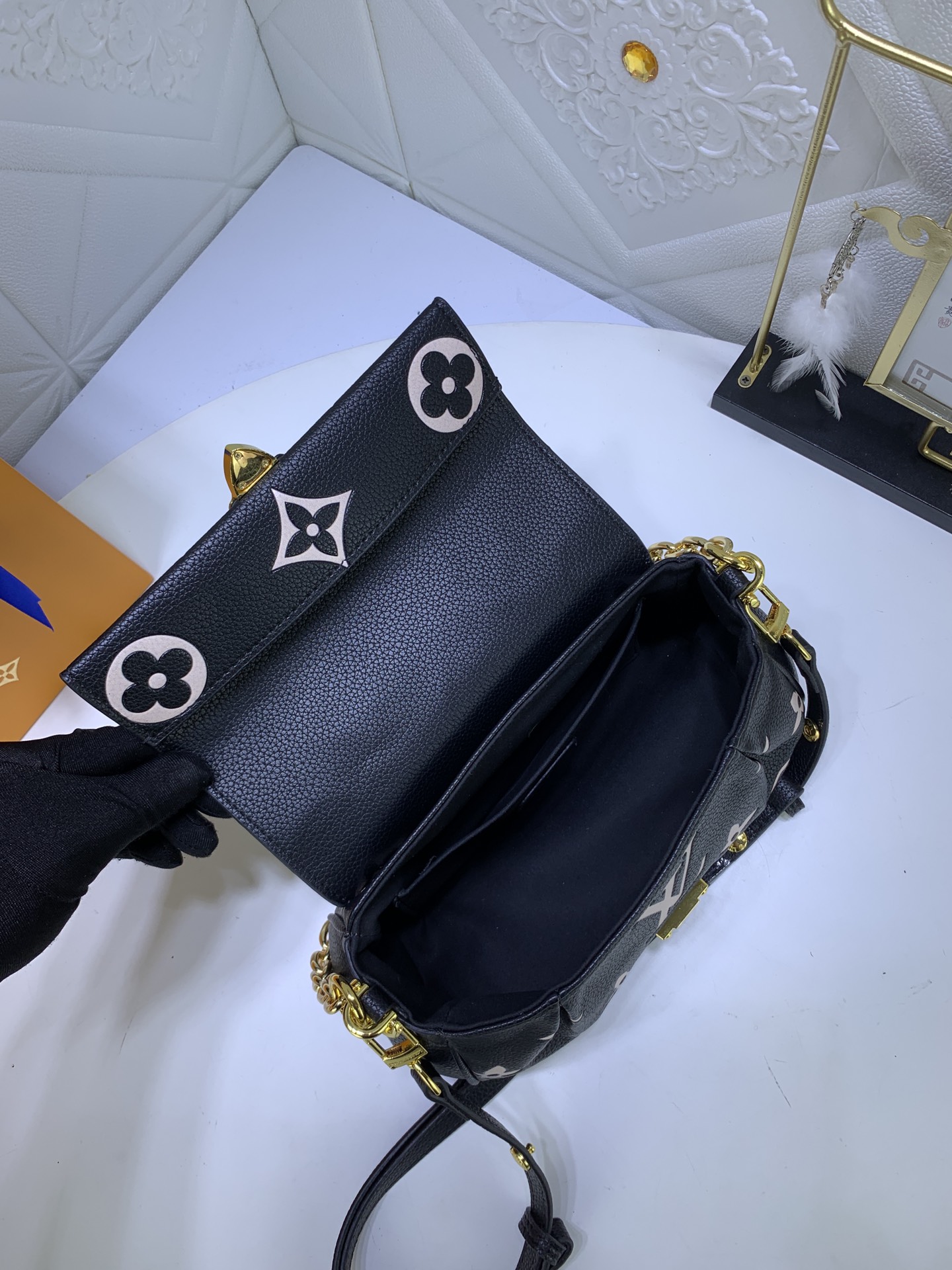 L*ouis V*uitton Bag Top Quality 24*14*9cm