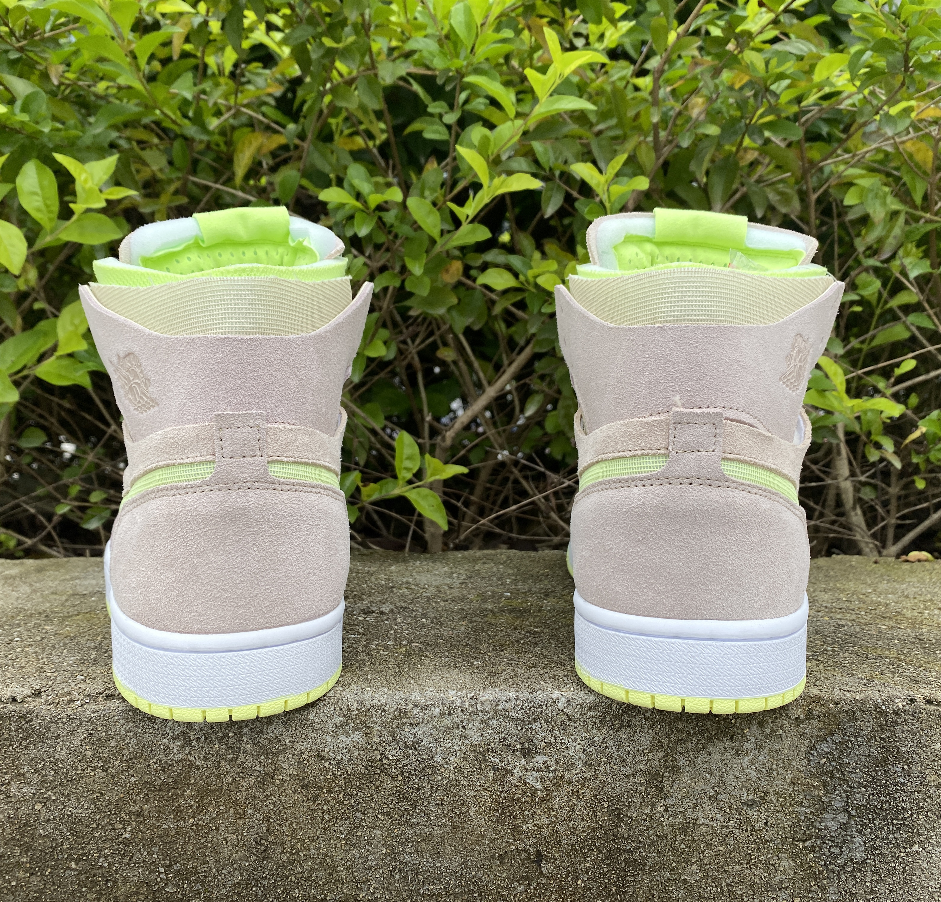 Air Jordan 1 Zoom CMFT Lemon Twist CT0979-200