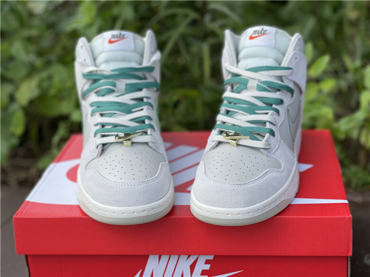 from Nike SB Dunk HI SE DH0960-001
