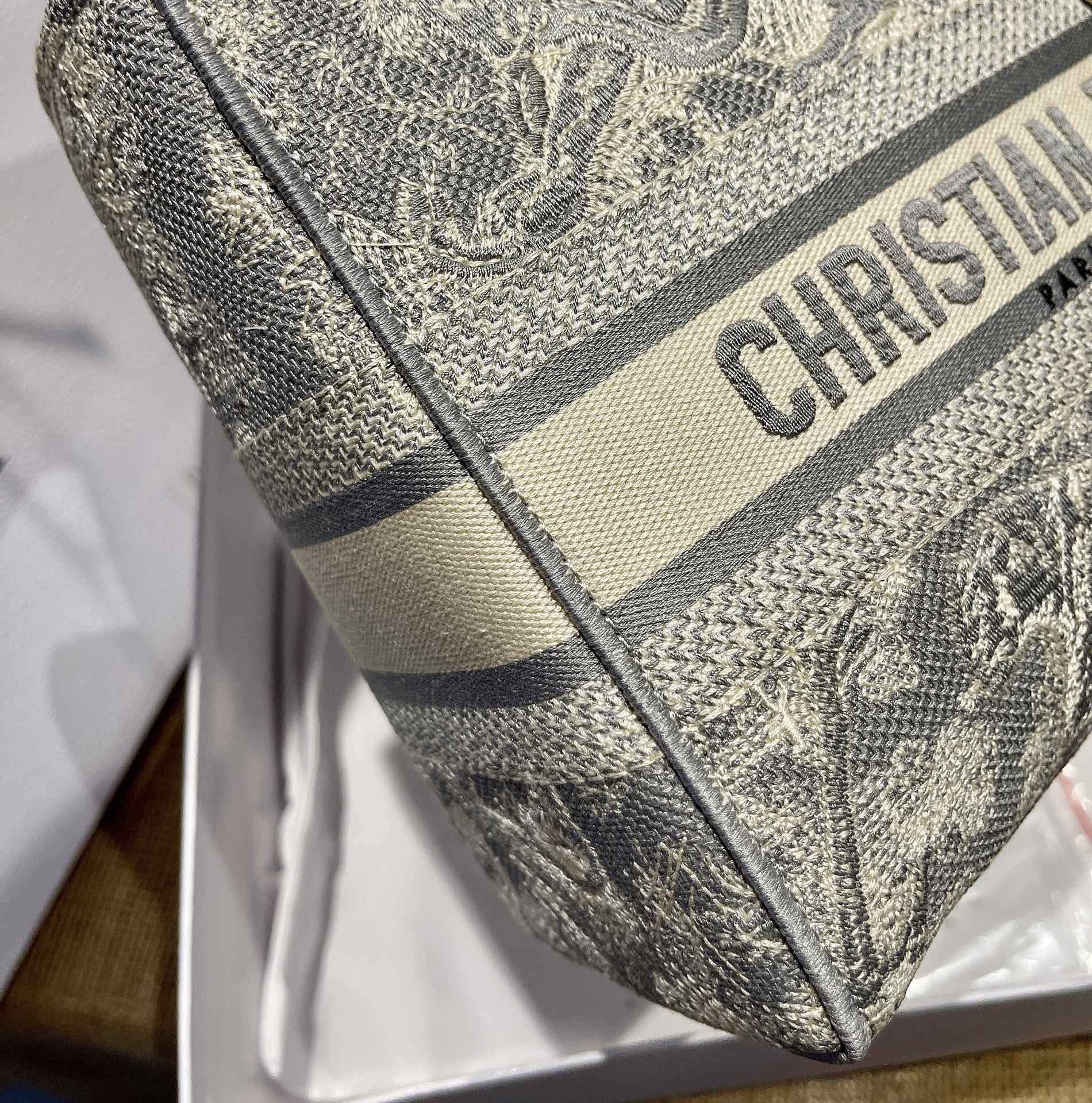 D*ior Top Bag 24*20*11cm