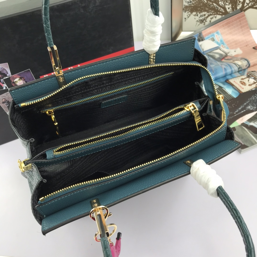 P*rada Top Bag 30*23*13cm