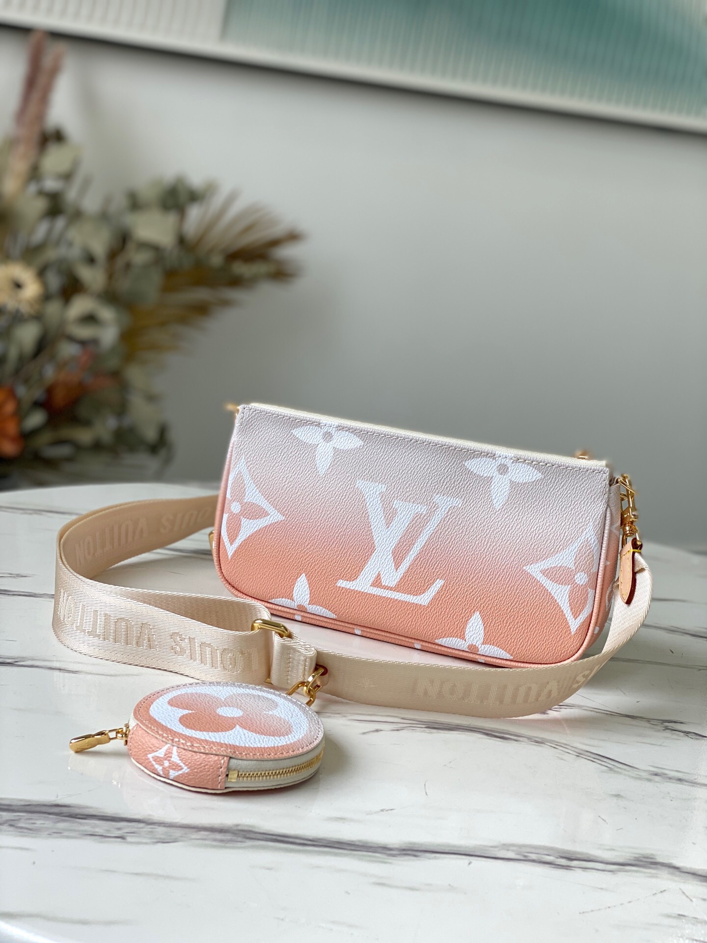 L*ouis V*uitton Top Bag 24 x 13.5 x 4 cm