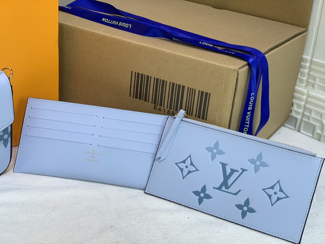 L*ouis V*uitton Top Bag 12*12*3cm