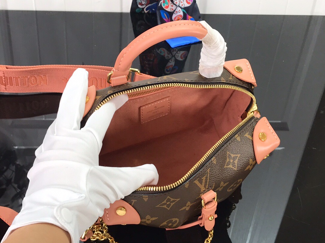 L*ouis V*uitton Bag Top Quality 20*14*7.5cm