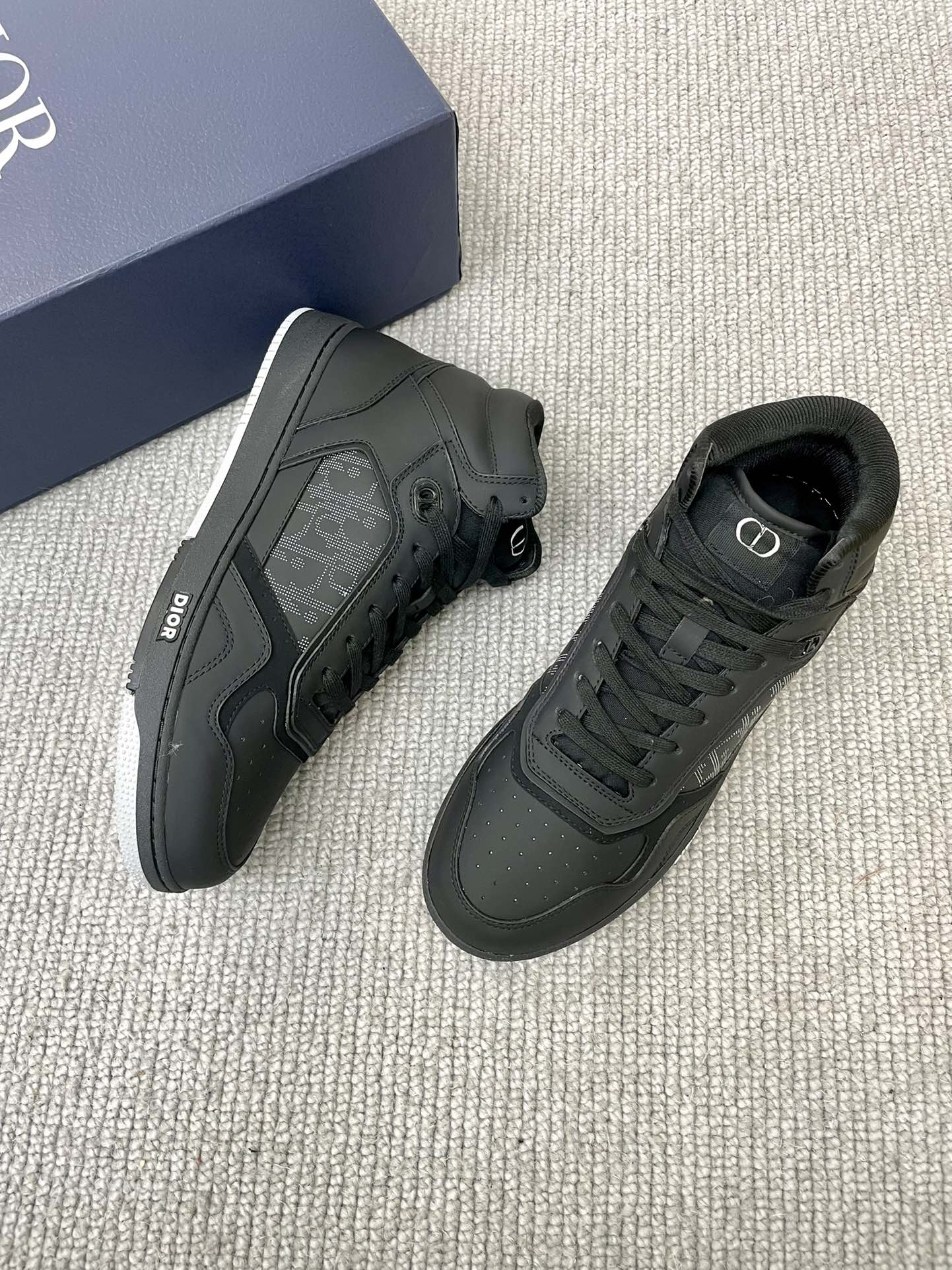 Men D*ior Top Sneakers