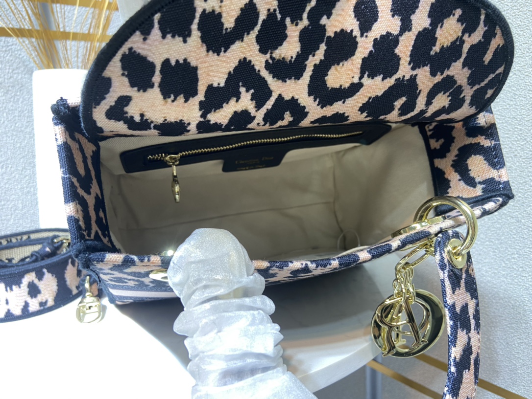 D*ior Top Bag 24*20*11cm