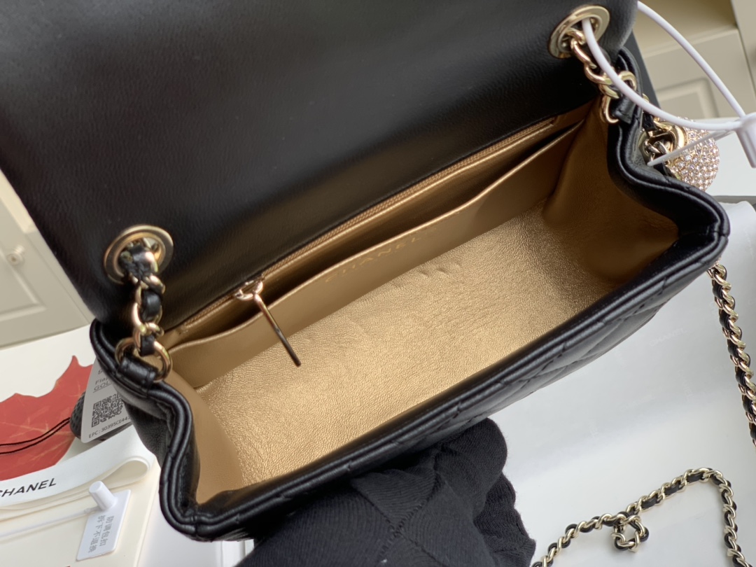 C*hanel Top Bag 18cm