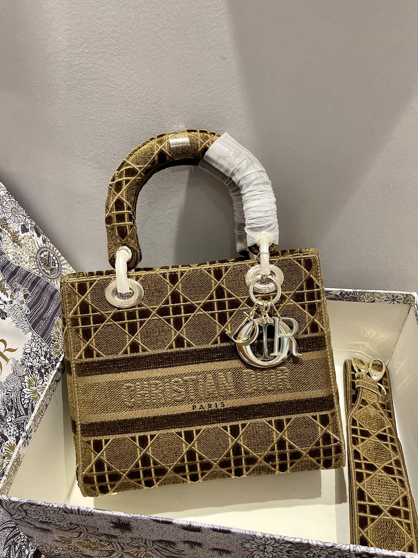 D*ior Top Bag 24*20*11cm