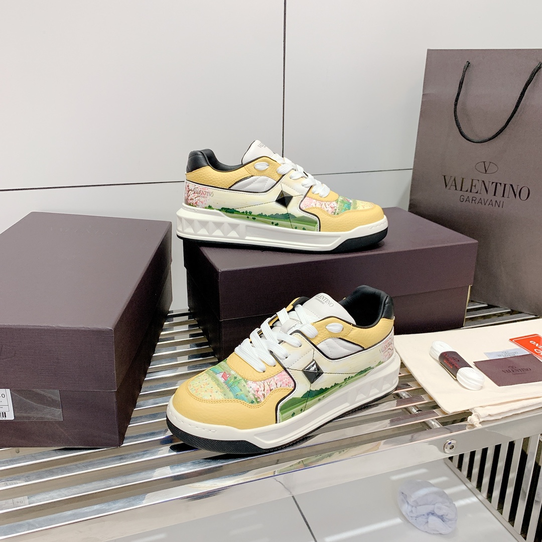 Men Women 𝑉*𝐴𝐿𝐸𝑁𝑇𝐼𝑁𝑂 Top Sneakers