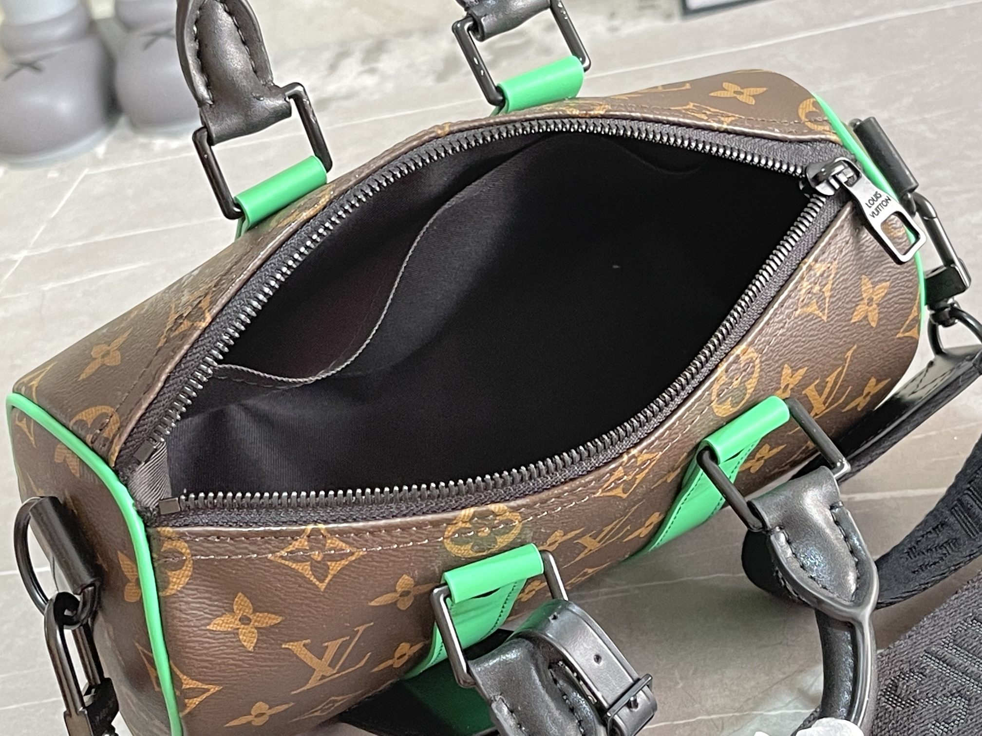 L*ouis V*uitton Bag Top Quality 25*15*11CM