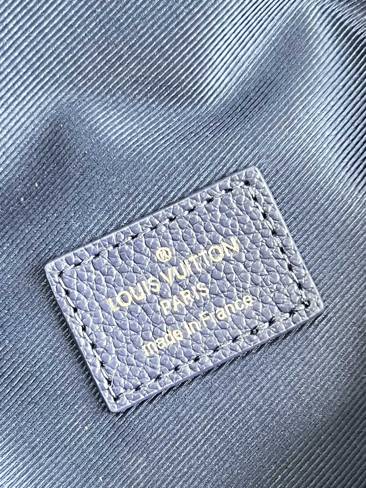 L*ouis V*uitton Top Bag 44*15*9cm