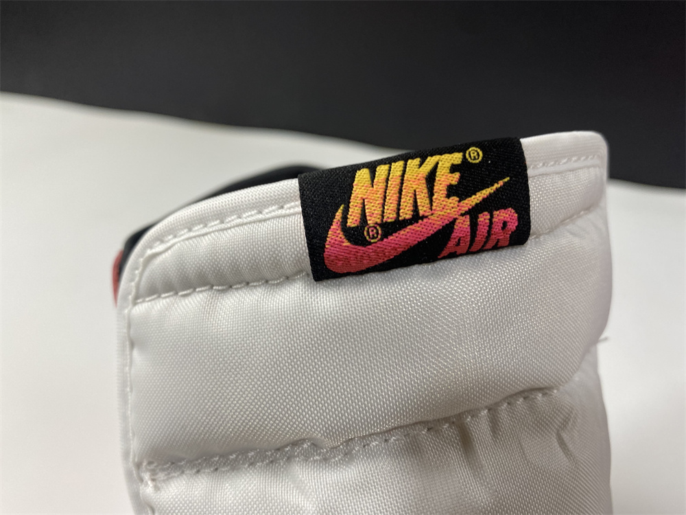 Air Jordan 1 “Light Fusion Red” 555088-603