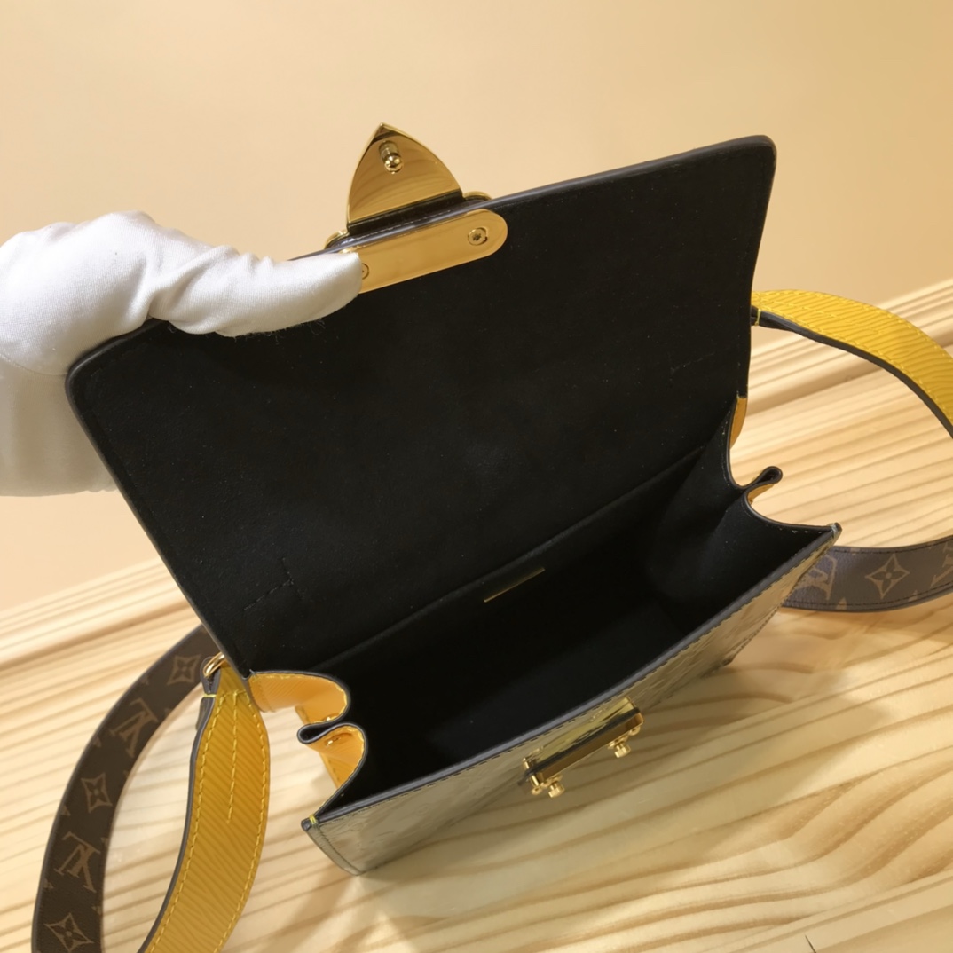 L*ouis V*uitton Top Bag 17*16*8.5cm