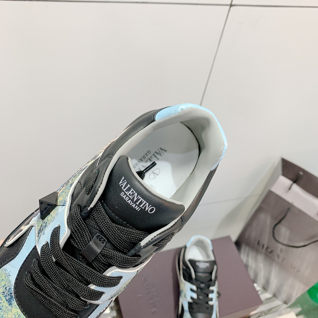 Men Women 𝑉*𝐴𝐿𝐸𝑁𝑇𝐼𝑁𝑂 Top Sneakers