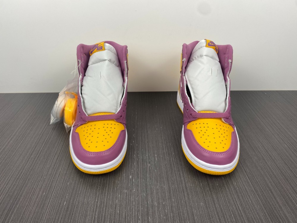 Air Jordan 1 High OG “Brotherhood” 555088-706