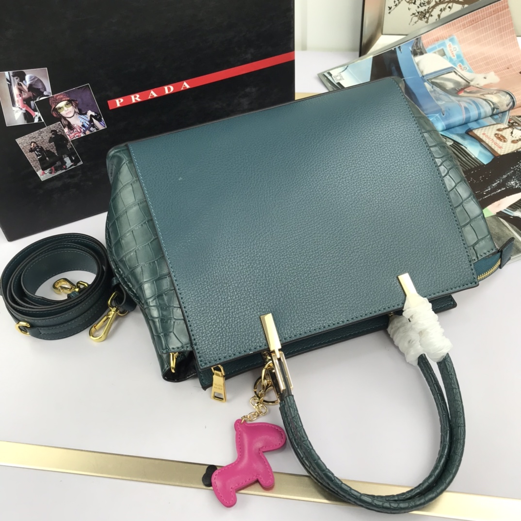 P*rada Top Bag 30*23*13cm