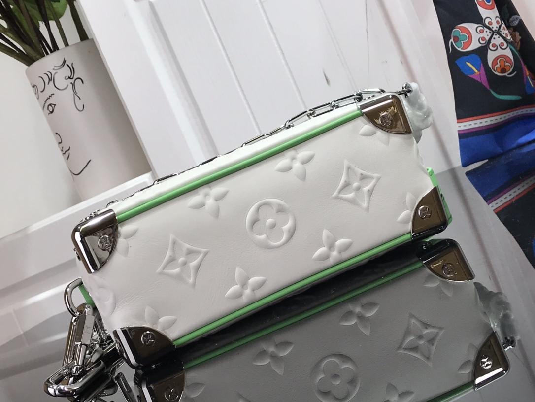 L*ouis V*uitton Top Bag 18.5*13*8cm