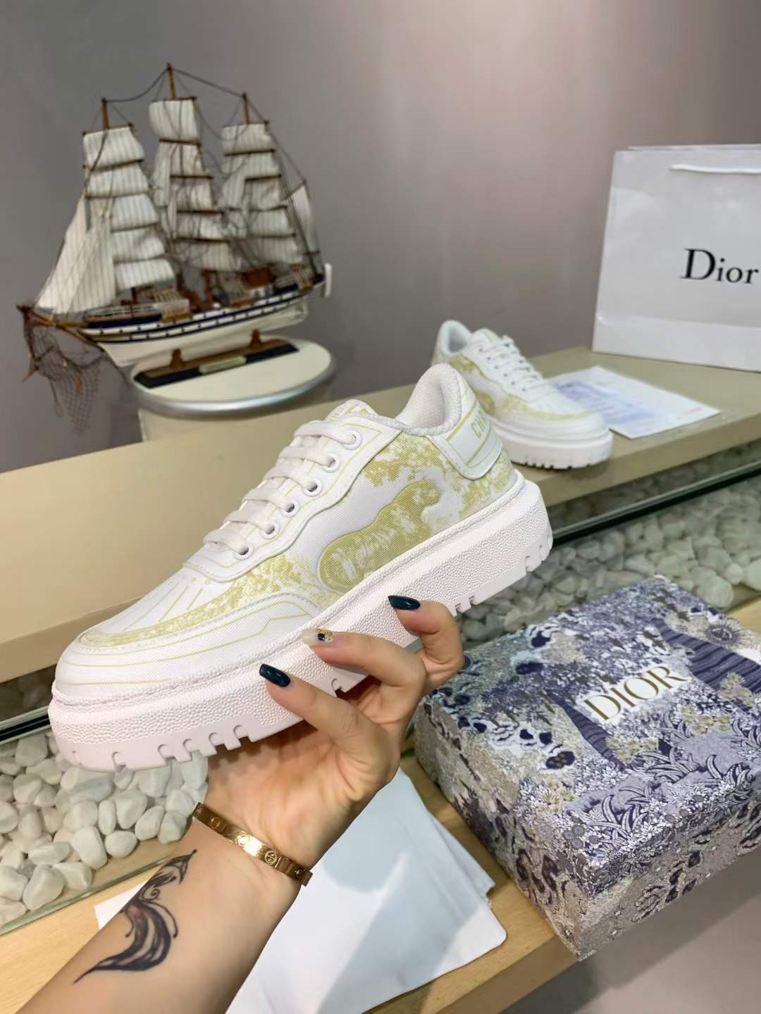 Men Women D*or Top Sneaker