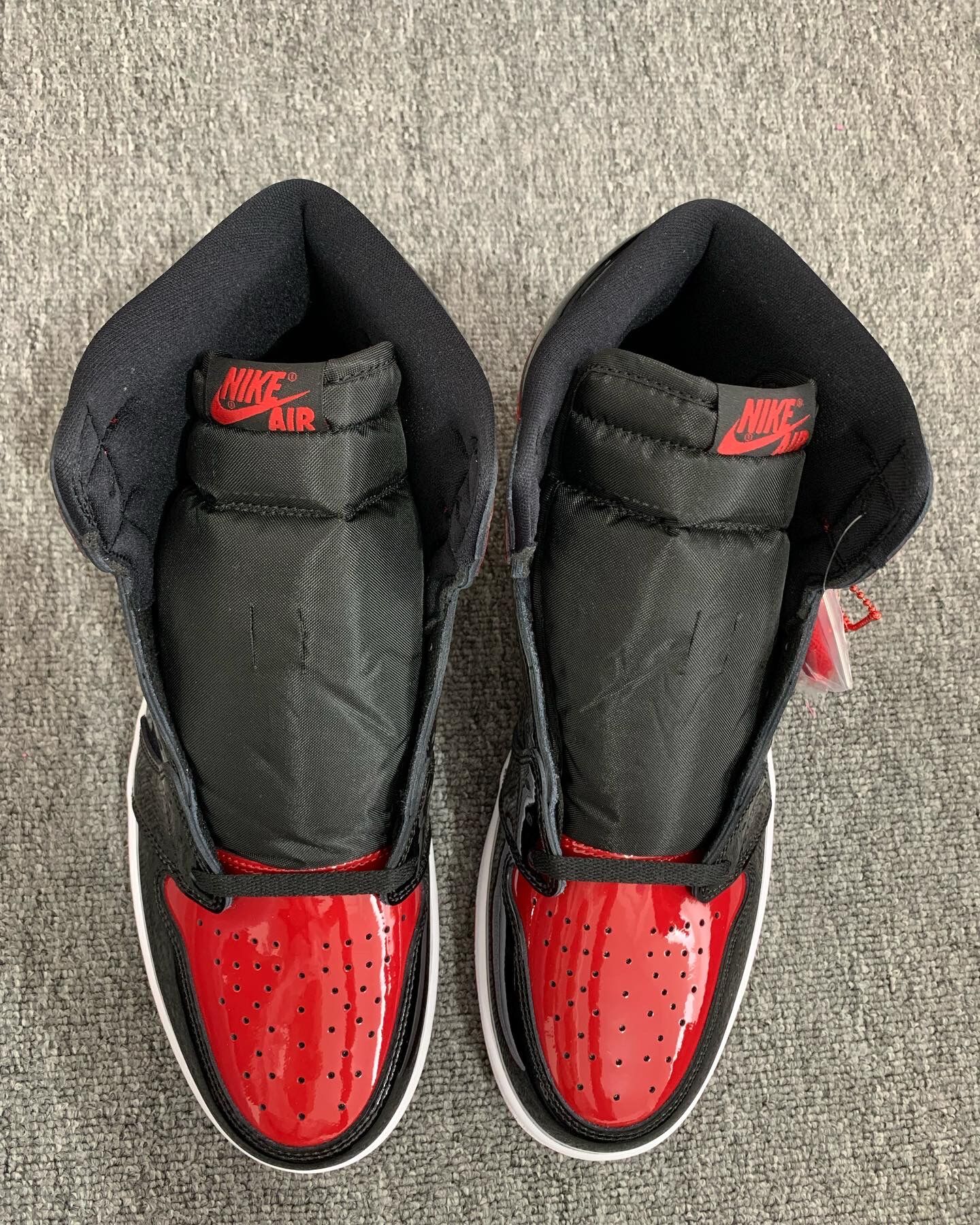 Air Jordan 1 Mid AJ1