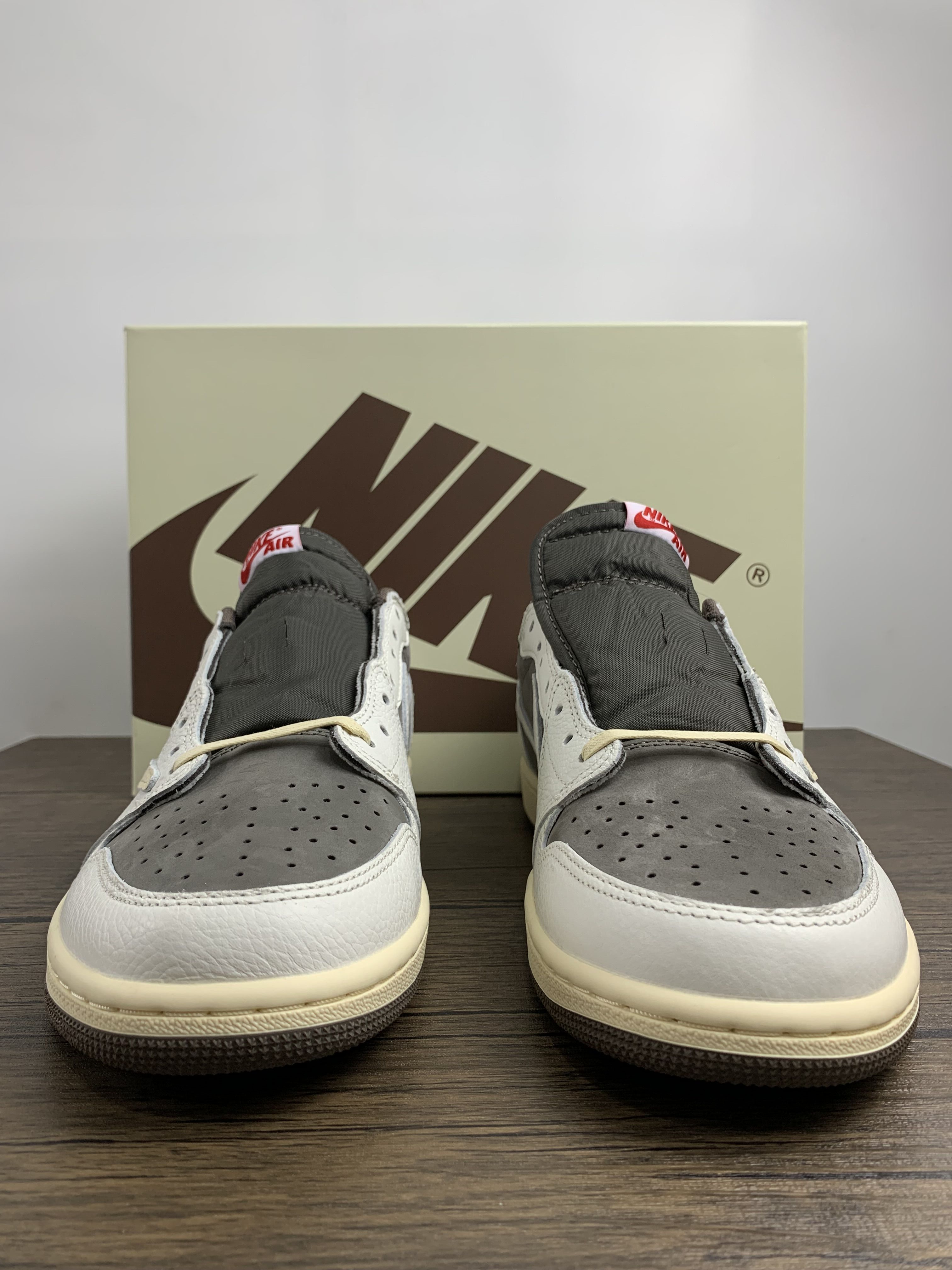 Travis Scott x Air Jordan 1 Low Reverse Mocha