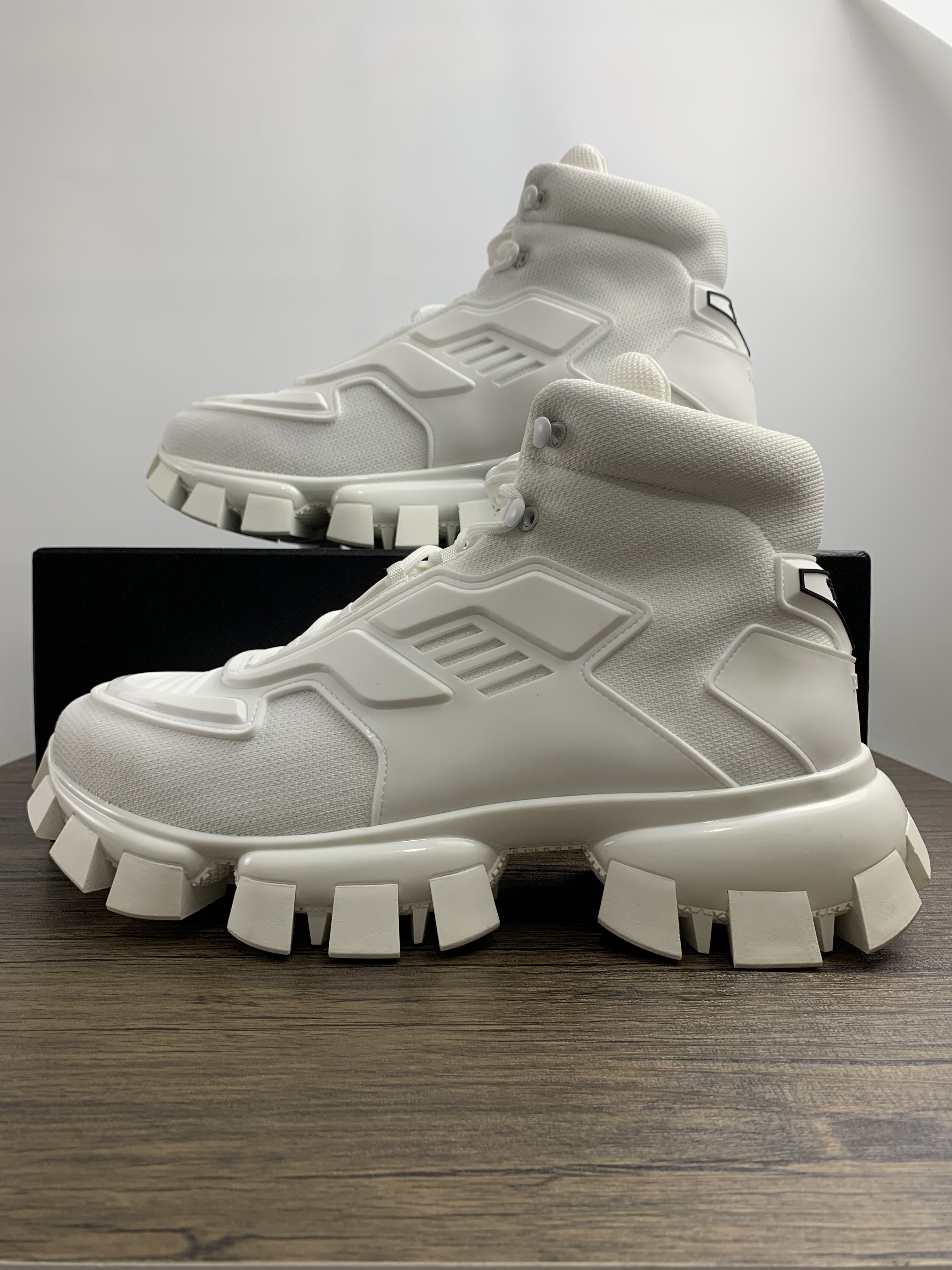 Men Women P*rada Top Sneaker