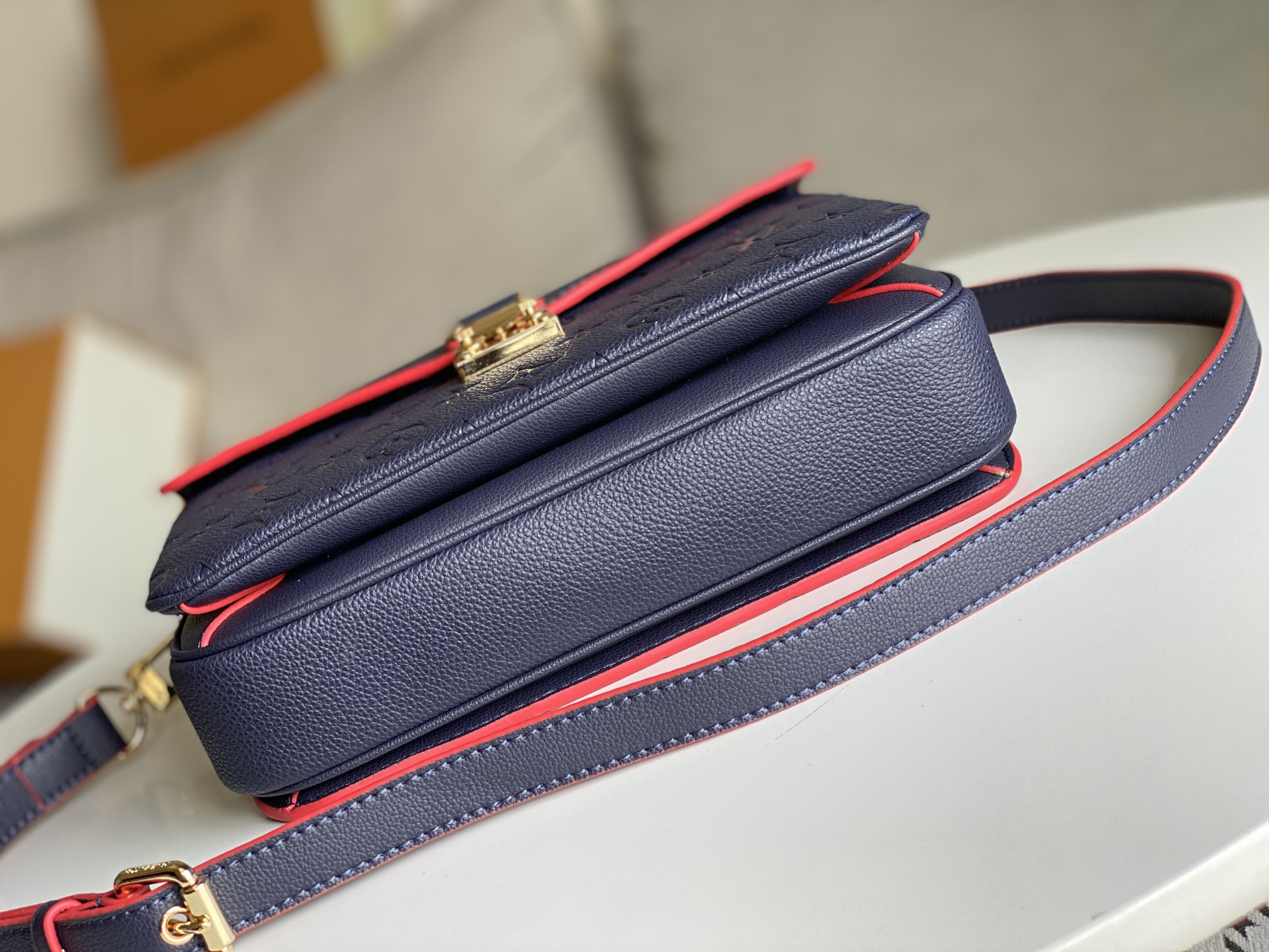 L*ouis V*uitton Bag Top Quality 25*19*9CM