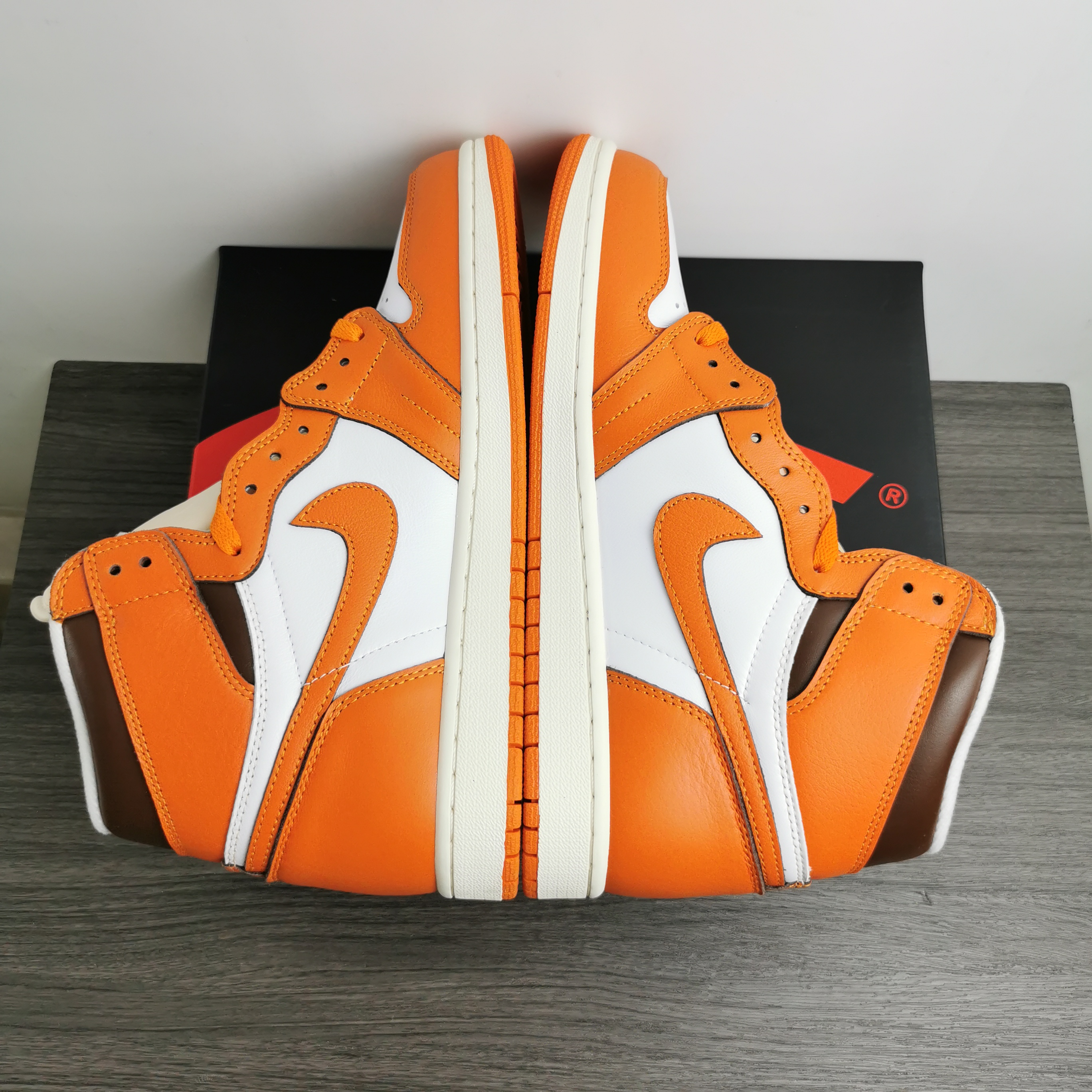 Air Jordan 1 High Starfish DO9369-101