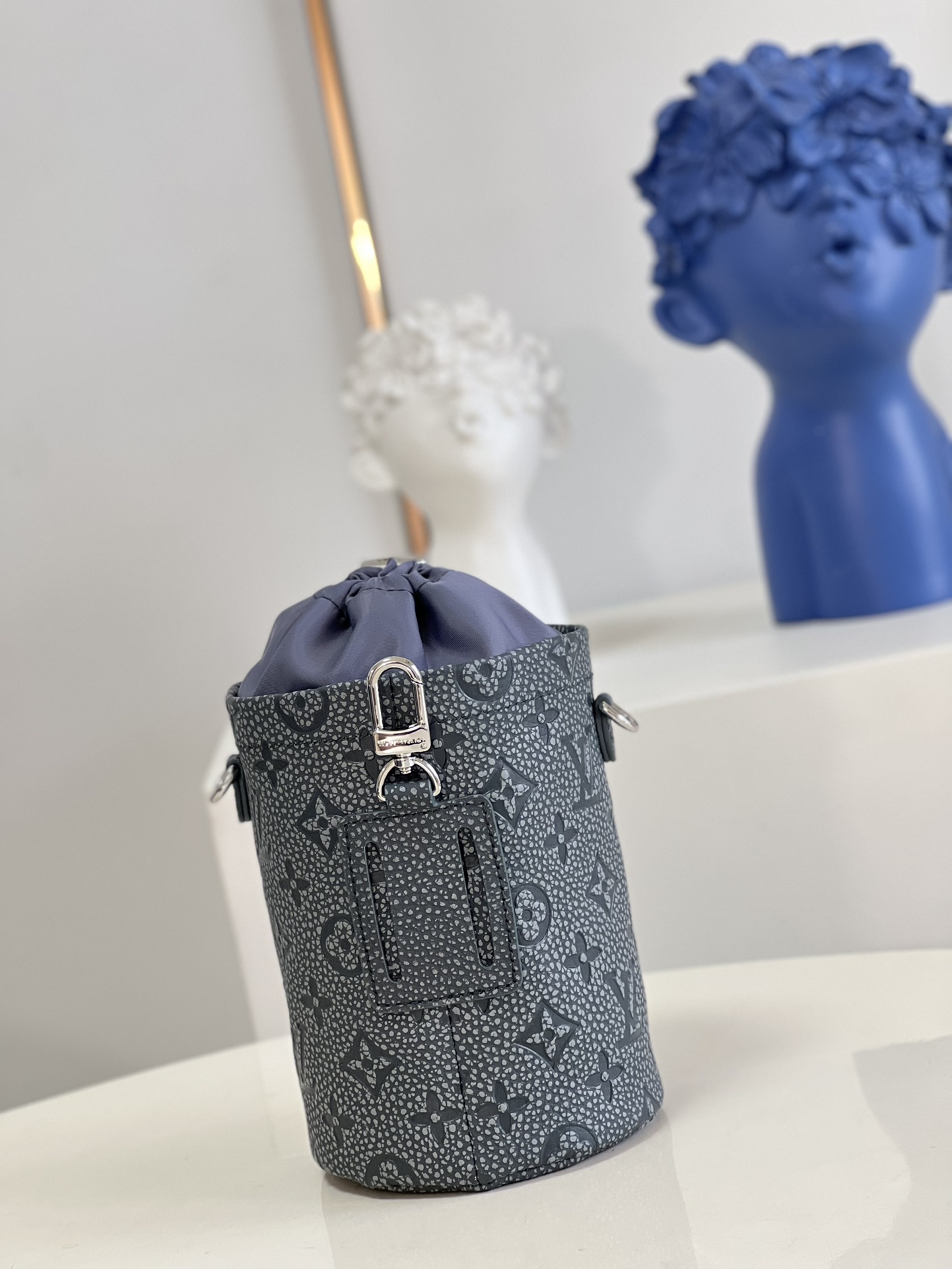 L*ouis V*uitton Top Bag 12.5*17*12.5CM