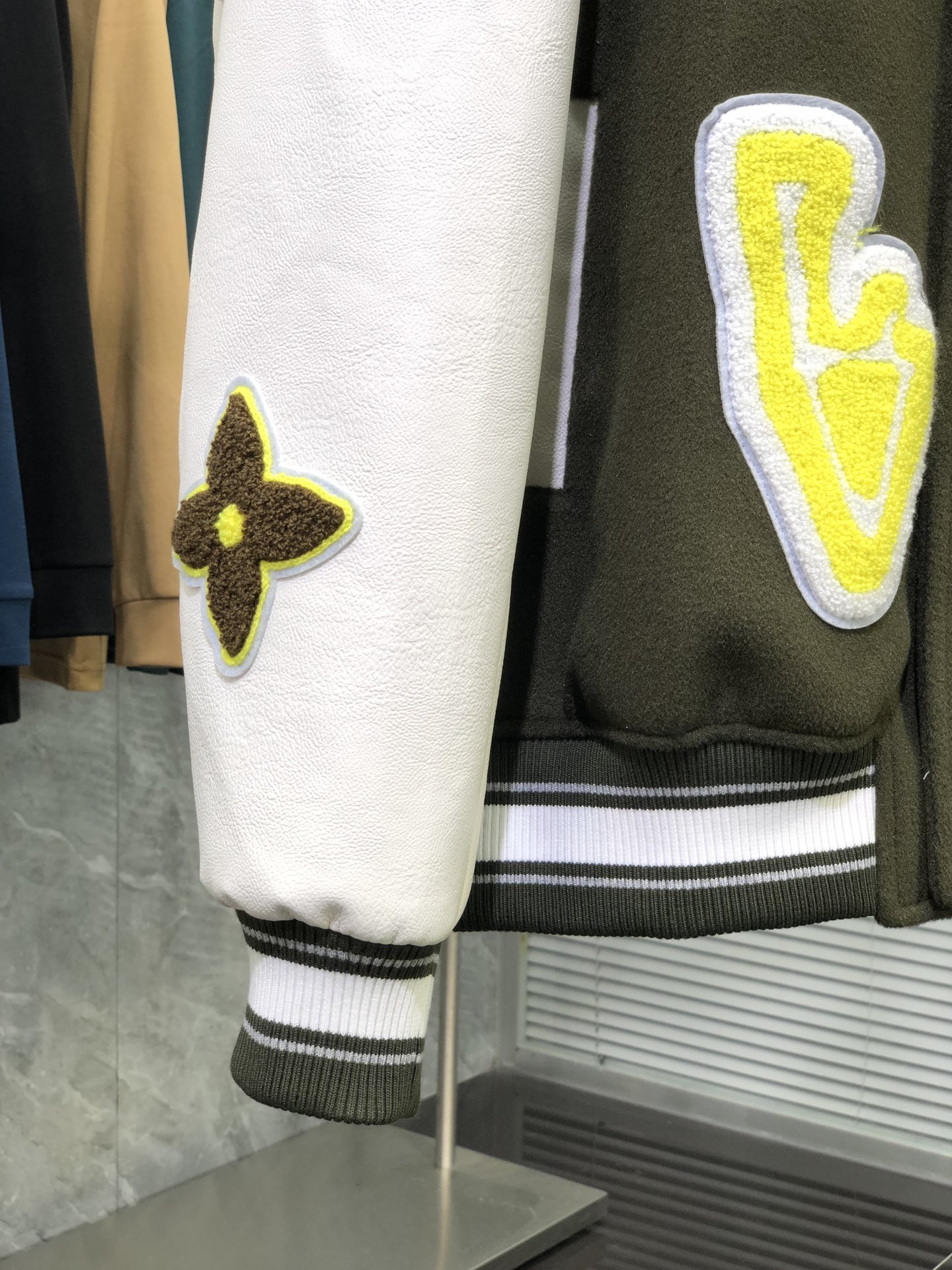 Men Jacket/Sweater Top Quality