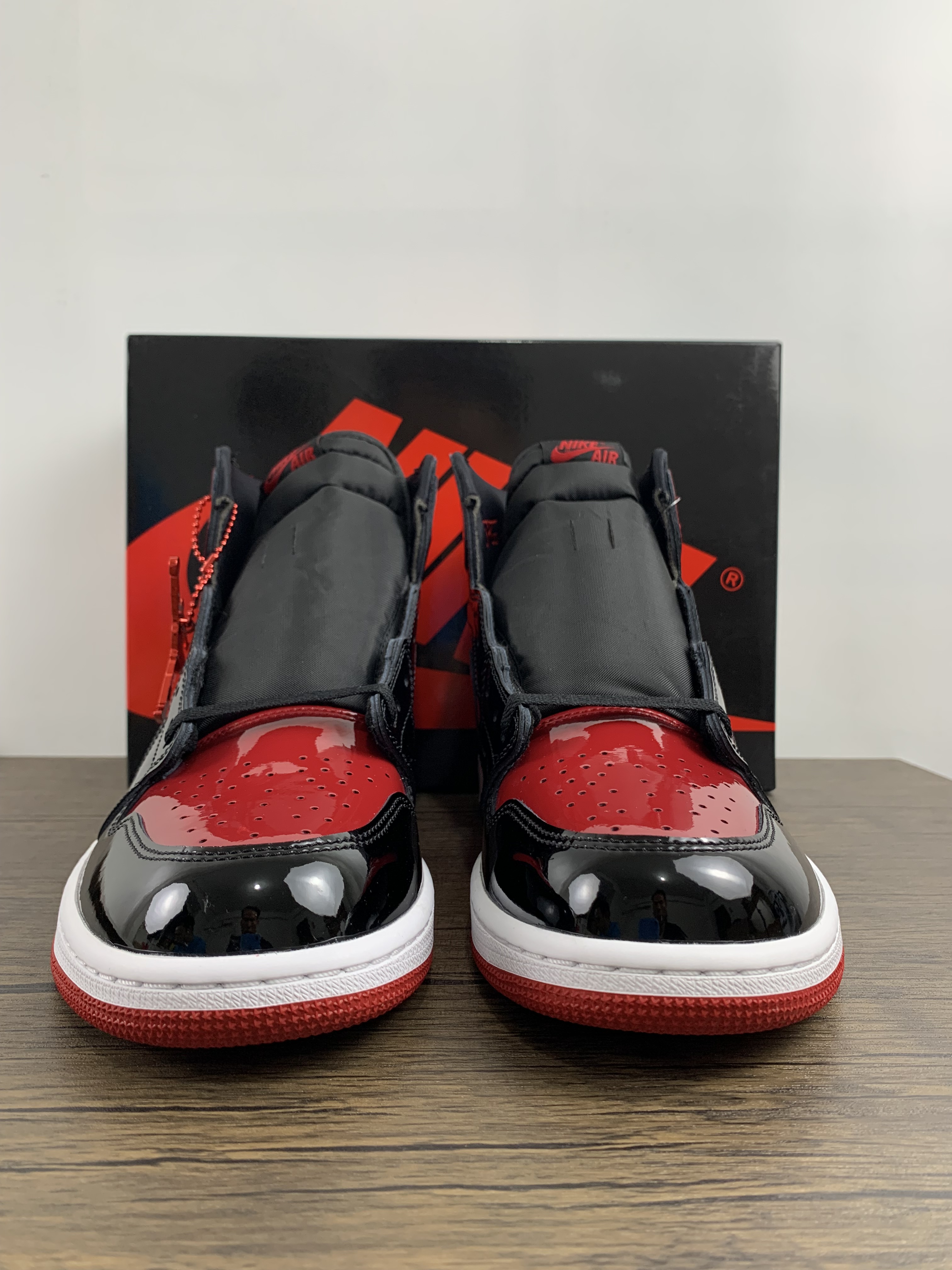 Air Jordan 1 Mid AJ1