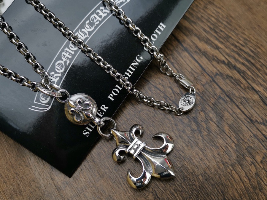 Necklace C*hrome H*earts