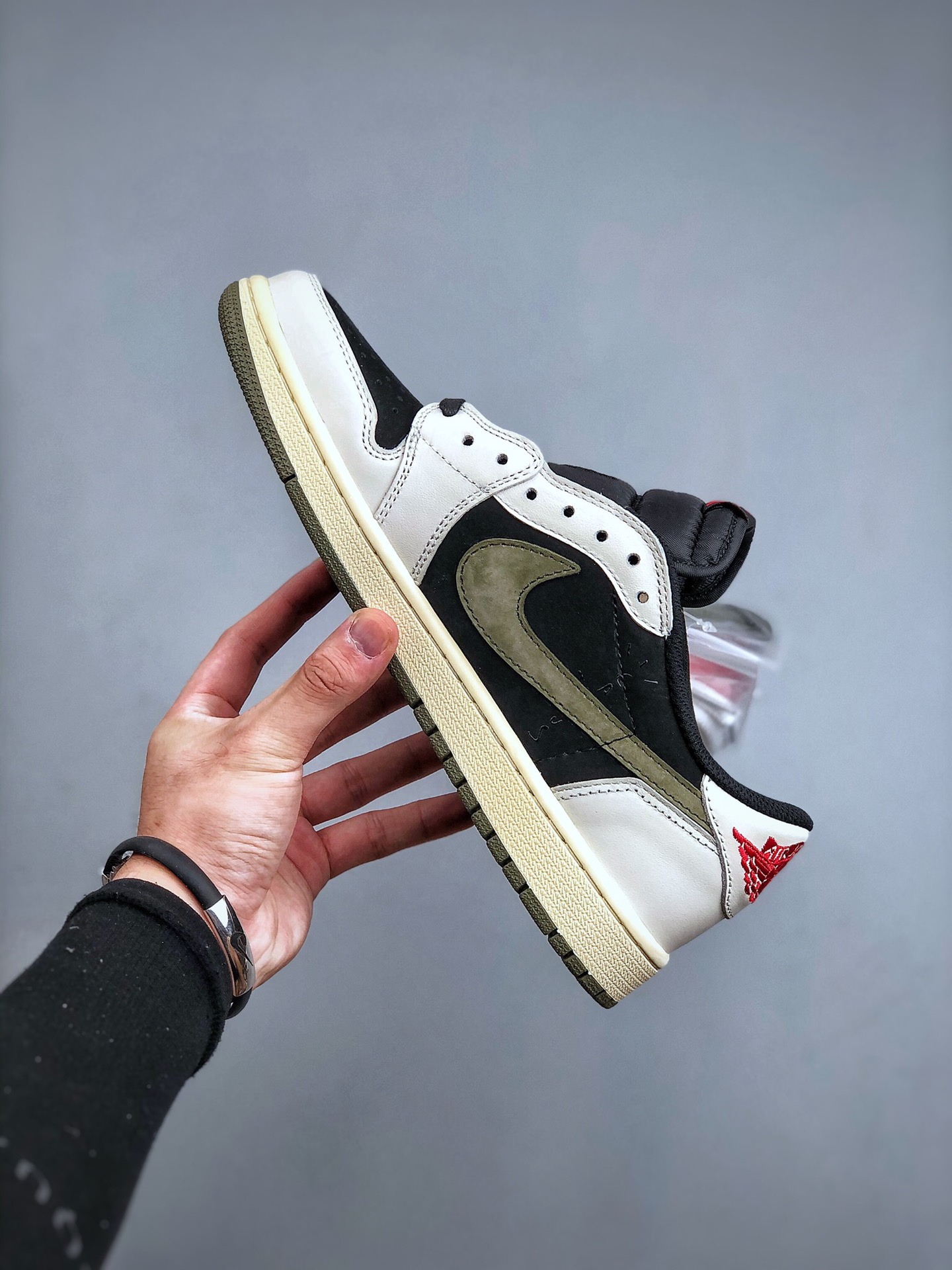 T*ravis S*cott Nike Air Jordan 1 low AJ1