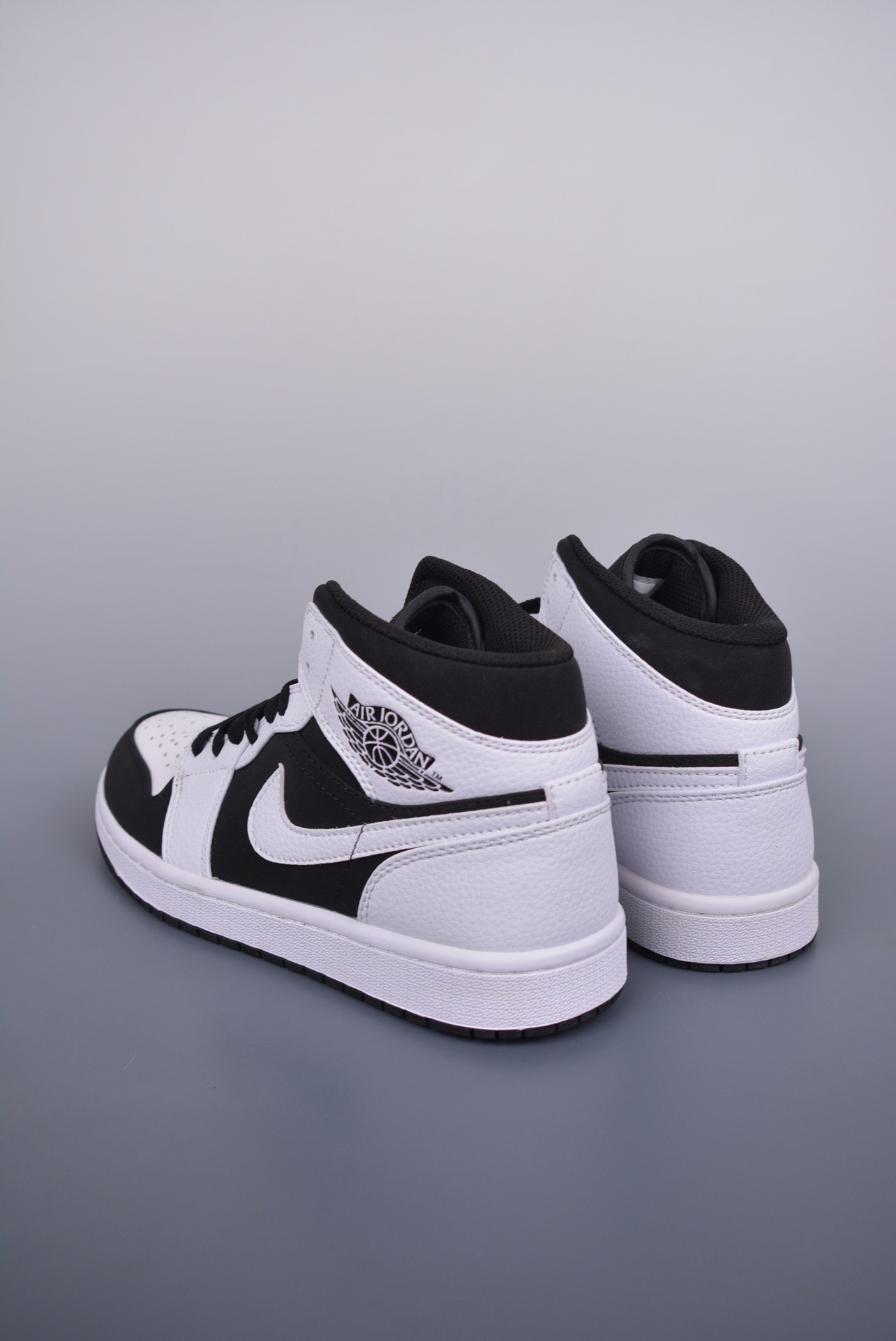 Nike Air Jordan 1 High AJ1