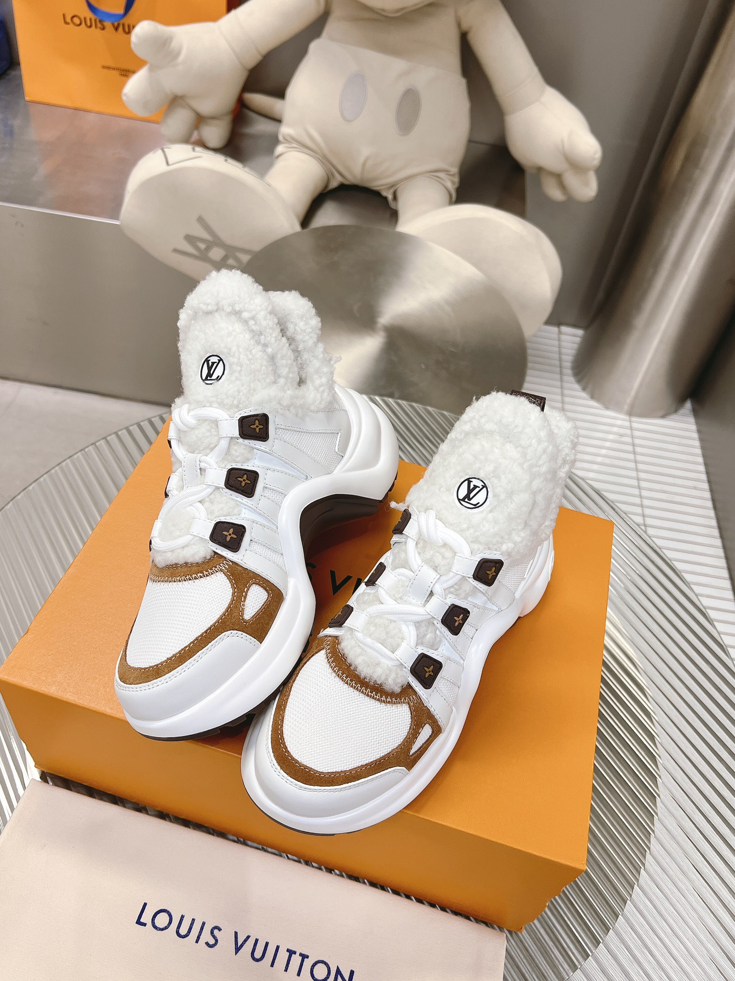 Women L*ouis V*uitton Top Sneaker Maikesneakers