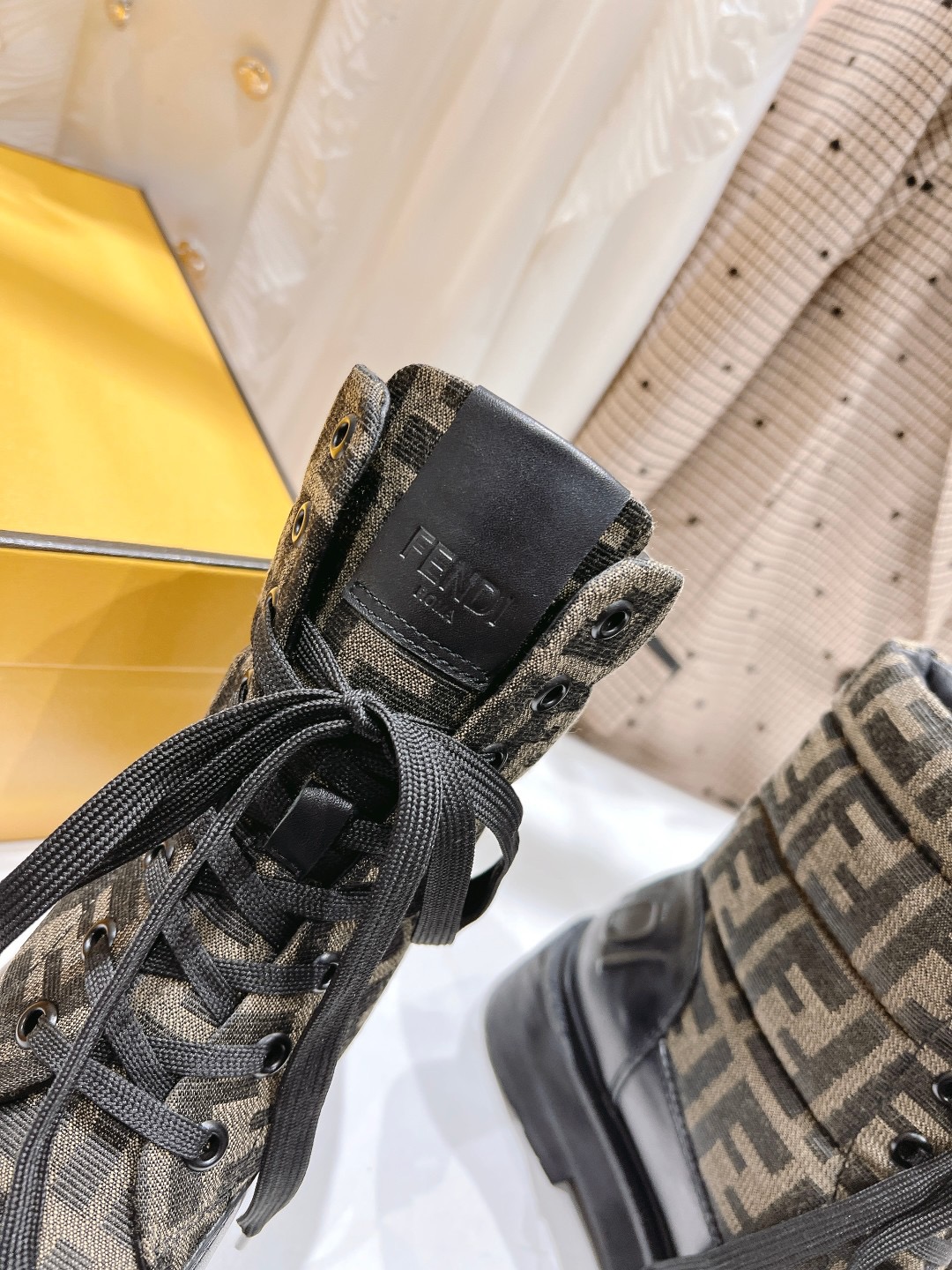 Women F*endi Top Boots Maikesneakers