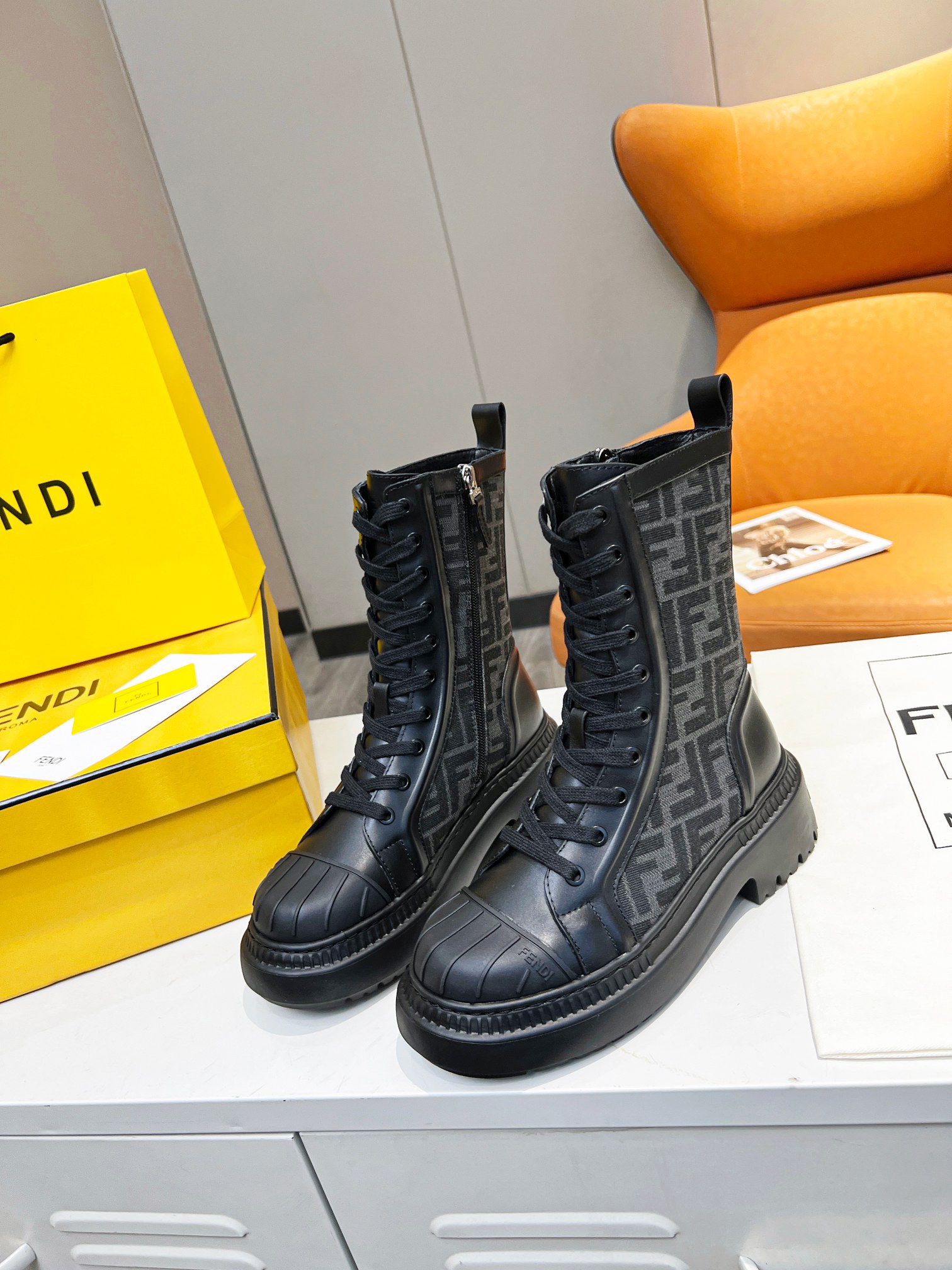 Women F*endi Top Boots Maikesneakers