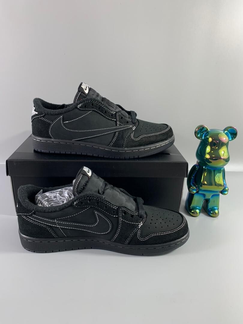 T*ravis S*cott Nike Air Jordan 1 low AJ1