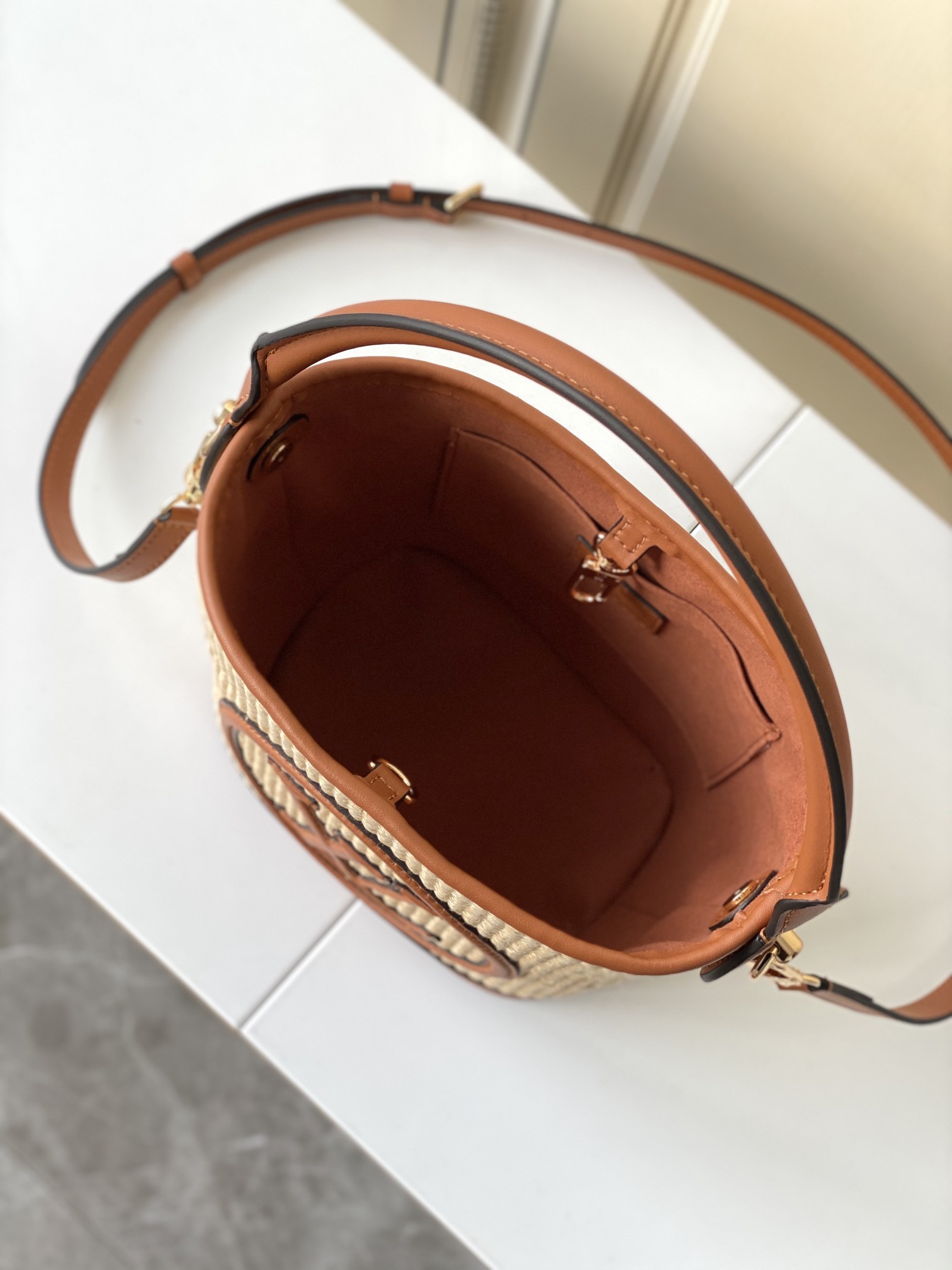 L*ouis V*uitton m4631859962 Top Bag