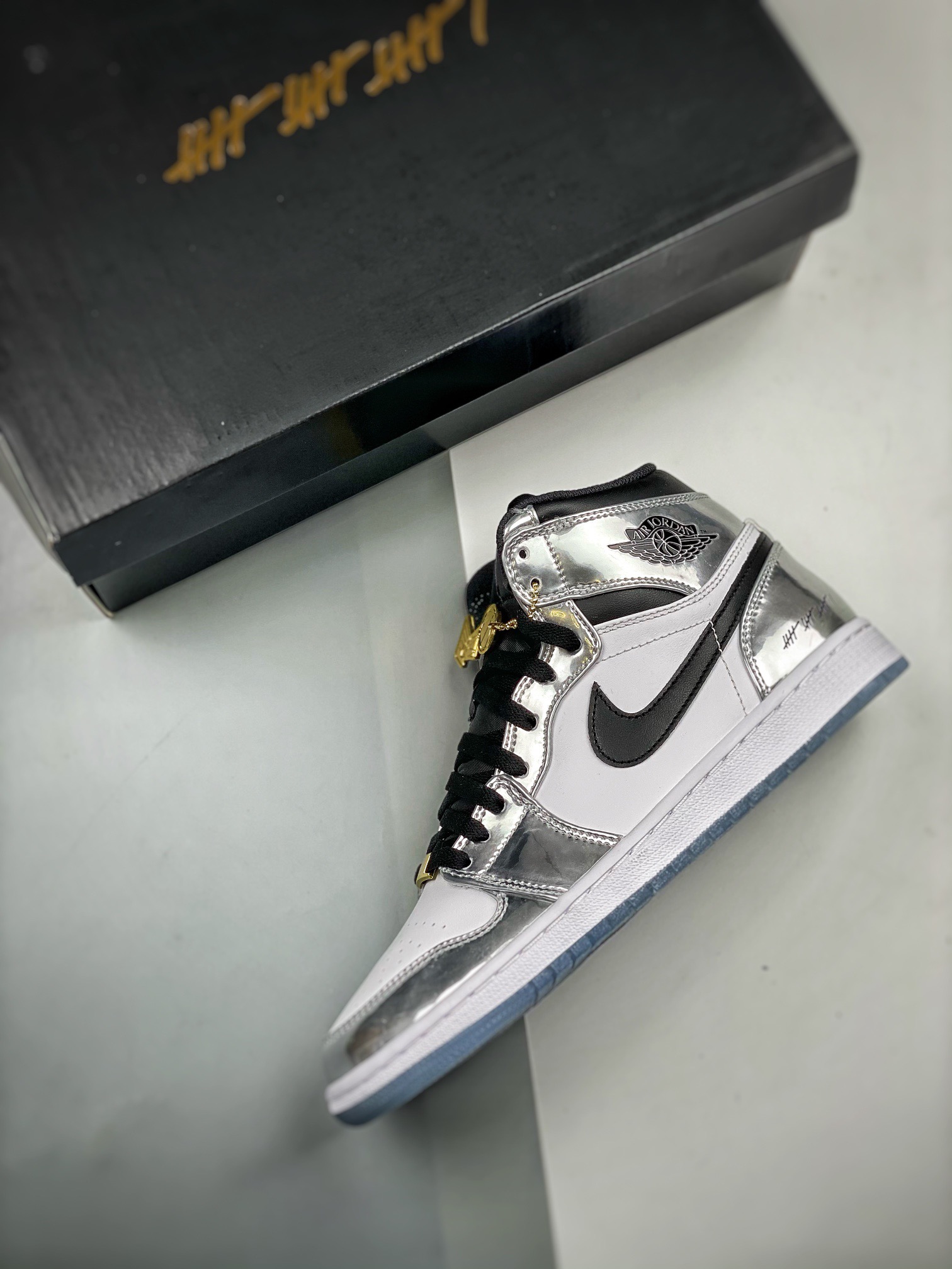 Nike Air Jordan 1 High AJ1