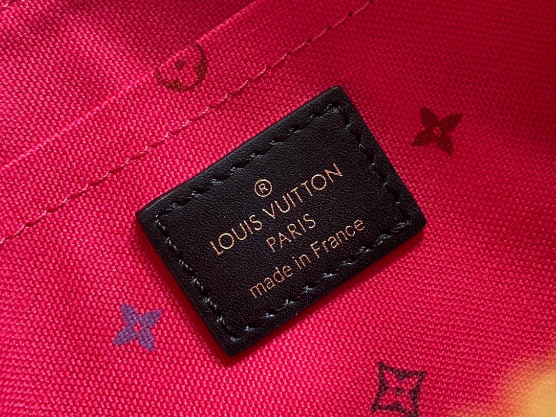 L*ouis V*uitton m20511 Top Bag