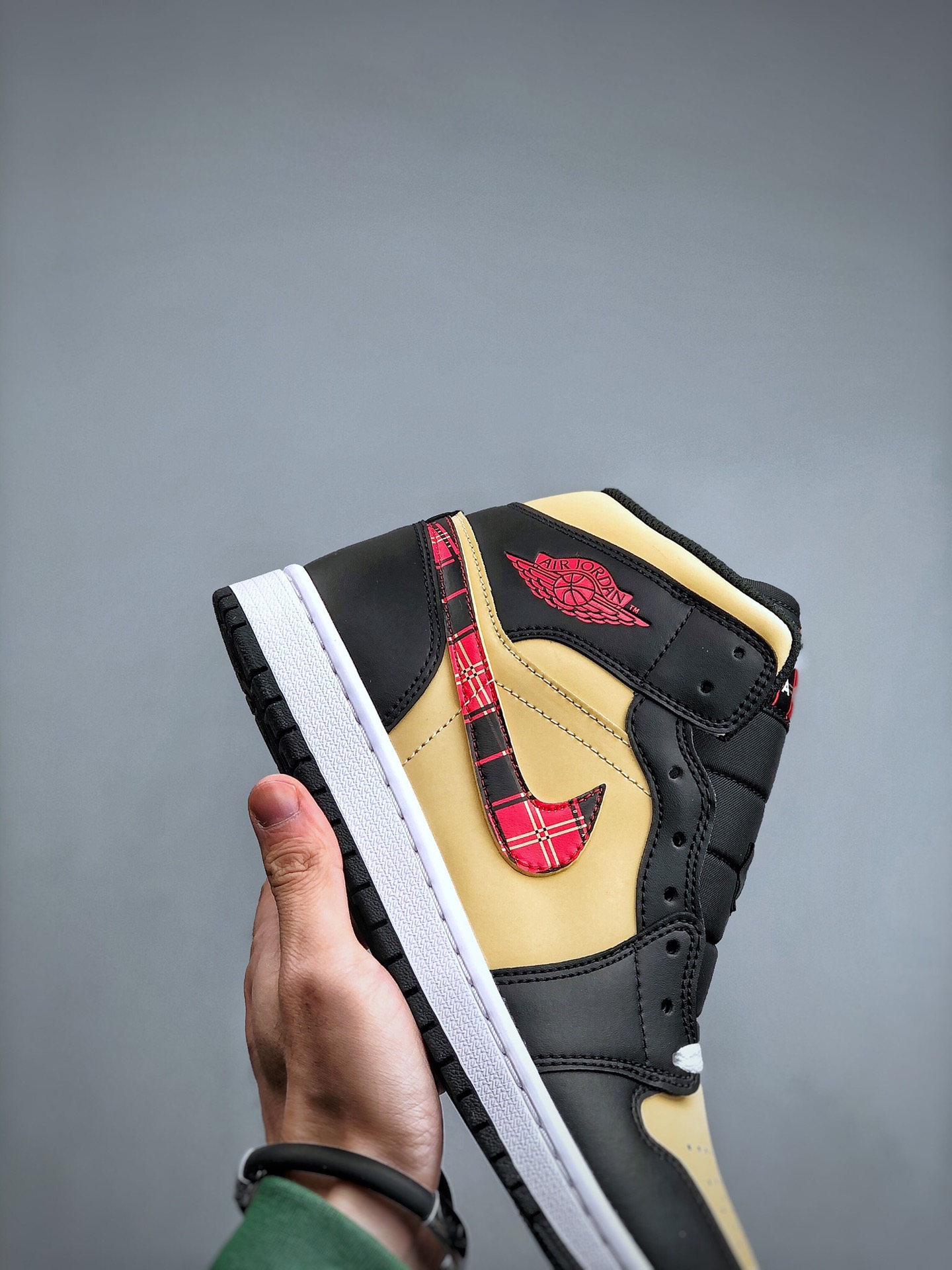 Nike Air Jordan 1 High AJ1