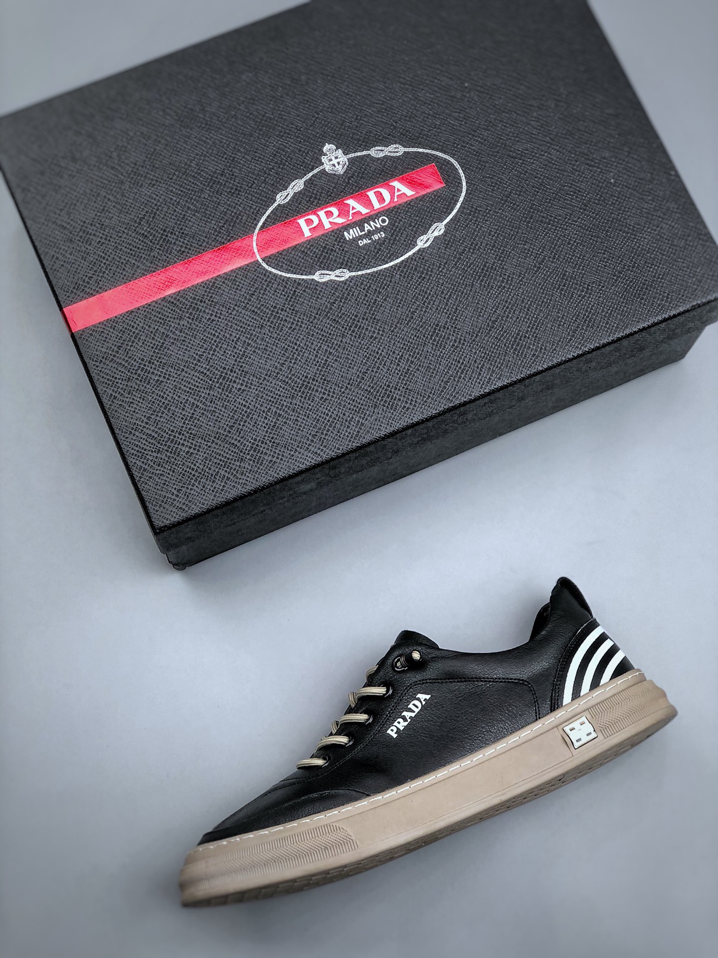 Men P*rada Top Sneaker （ ）