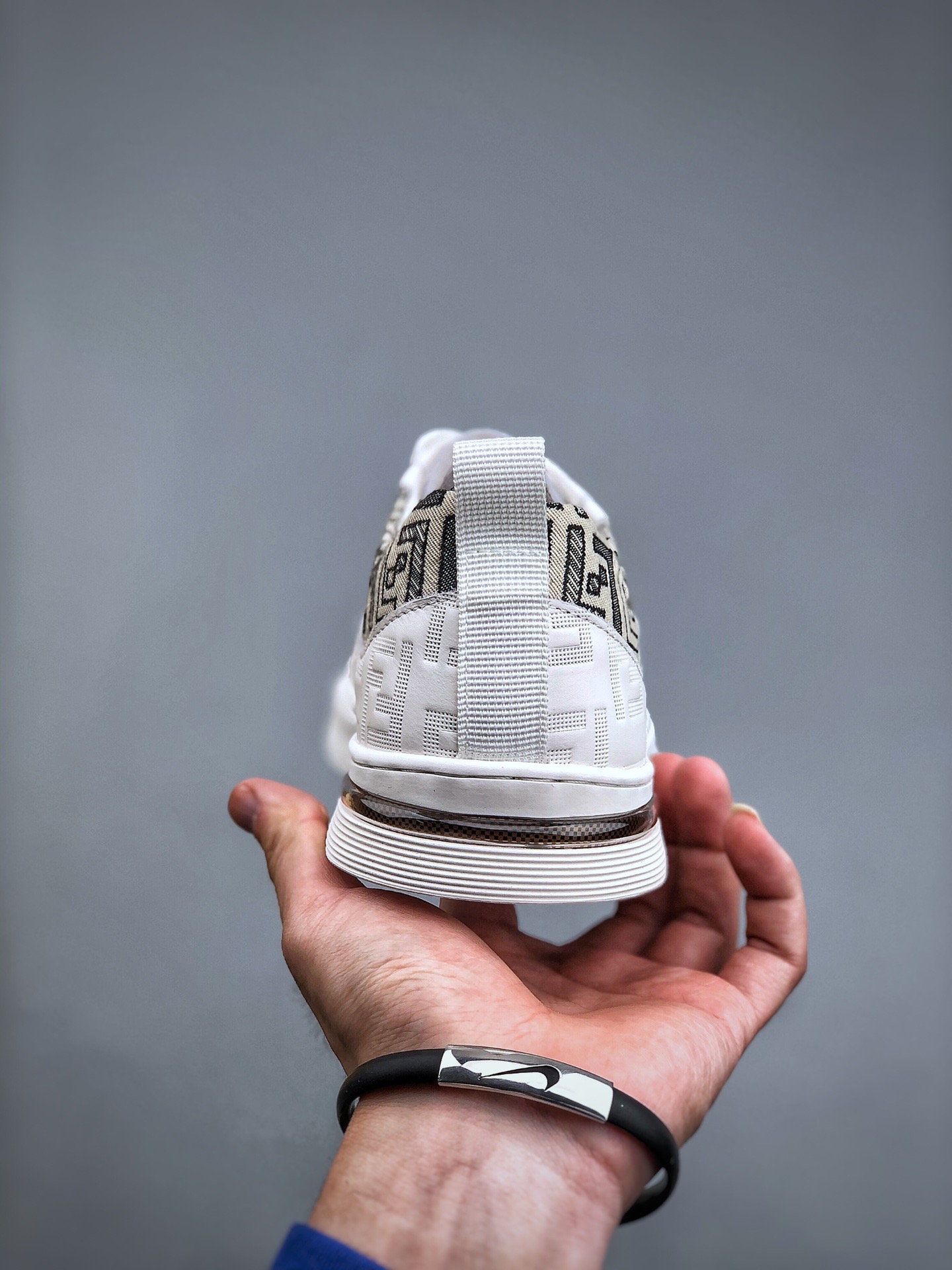 Men F*endi Top Sneaker （ ）