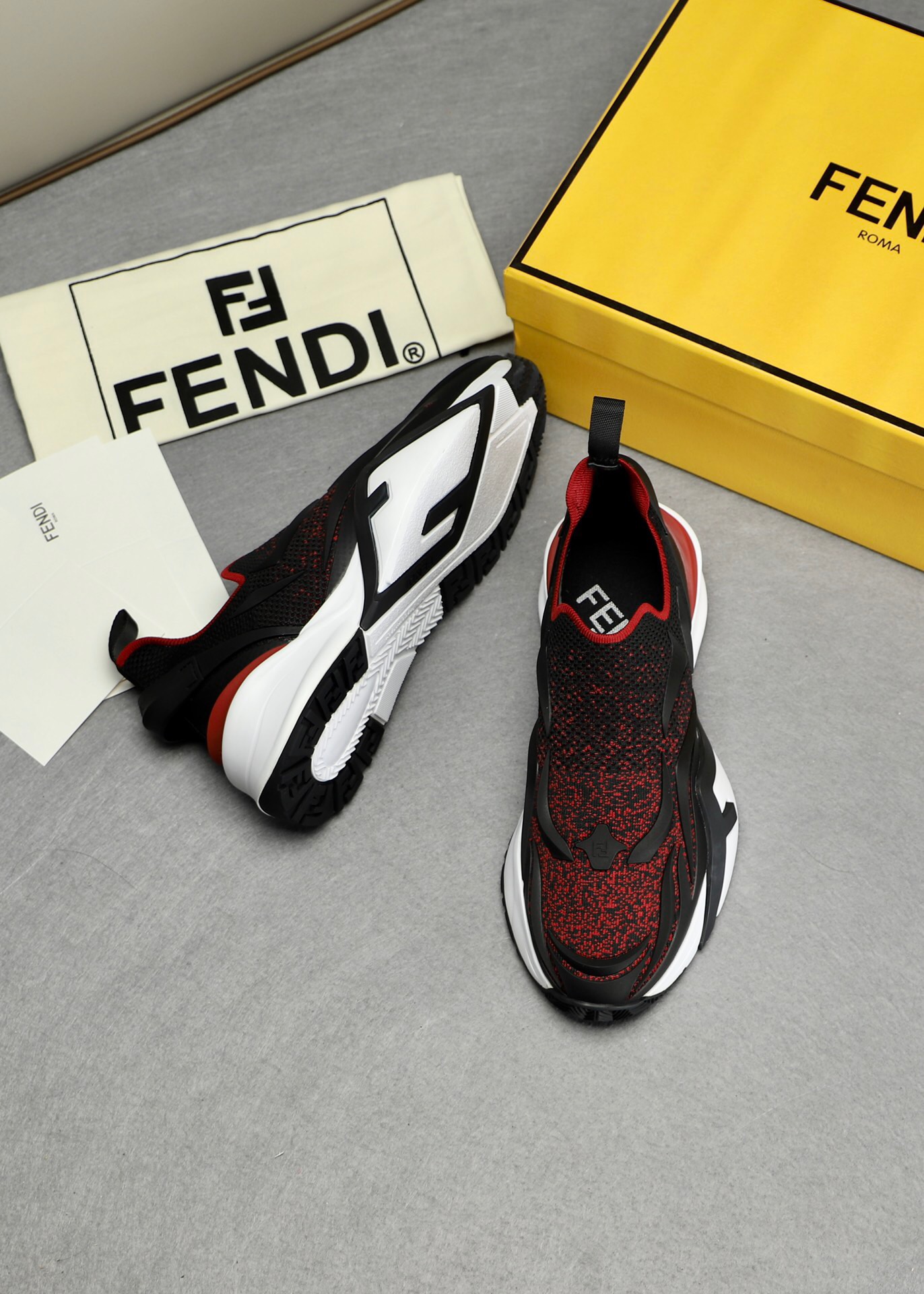 Men F*endi Top Sneaker （ ）