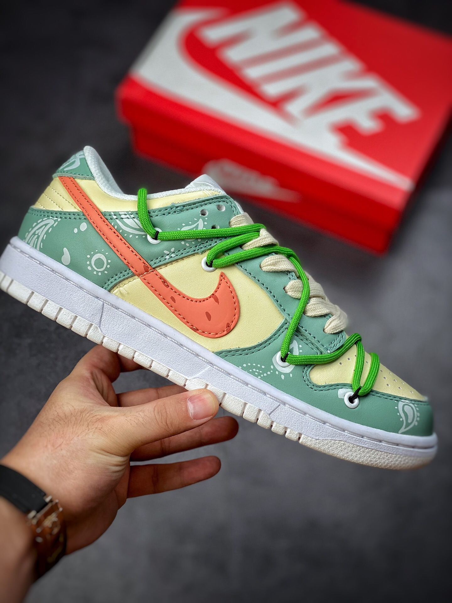 Nike SB Dunk Low